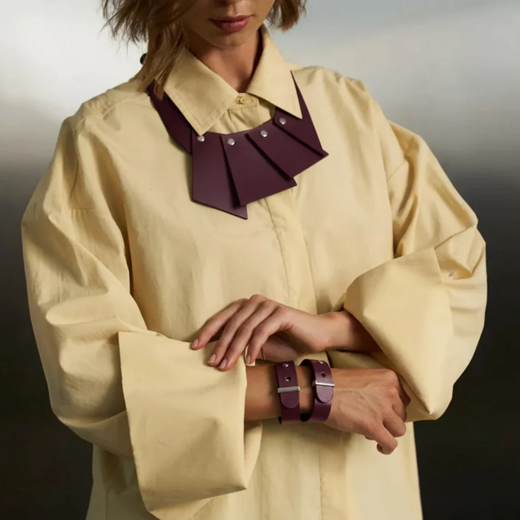 Leather Set Choker and Bracelet Nikki - Image 15