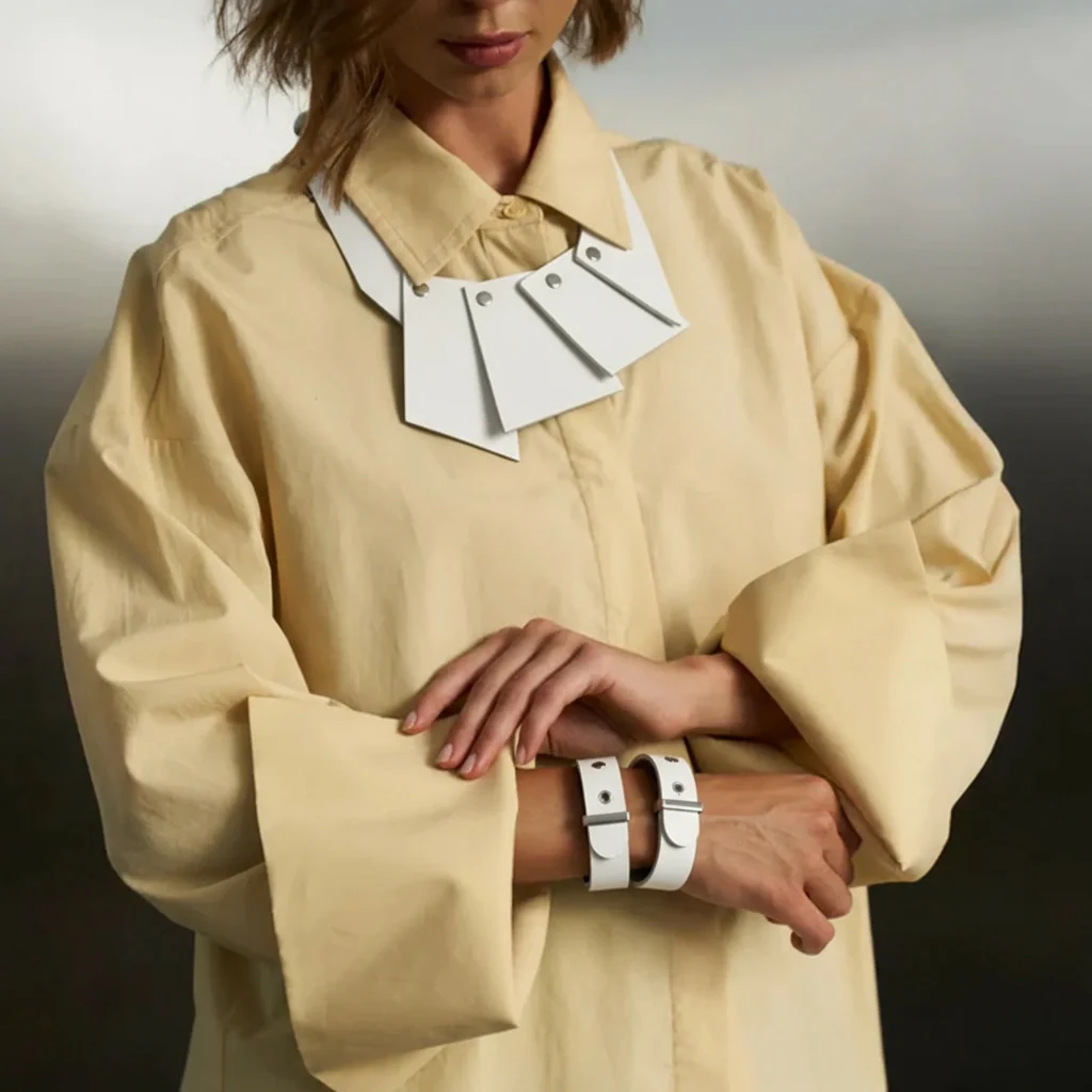 Leather Set Choker and Bracelet Nikki - Image 16