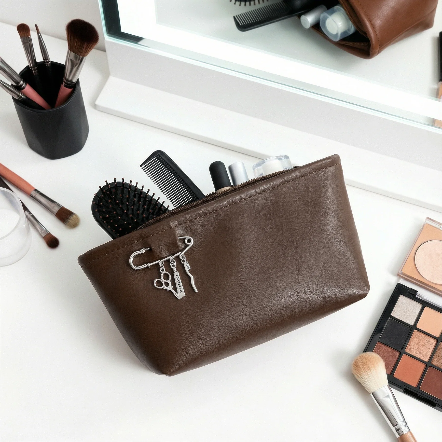 MakeUp Bag Paris - Image 4